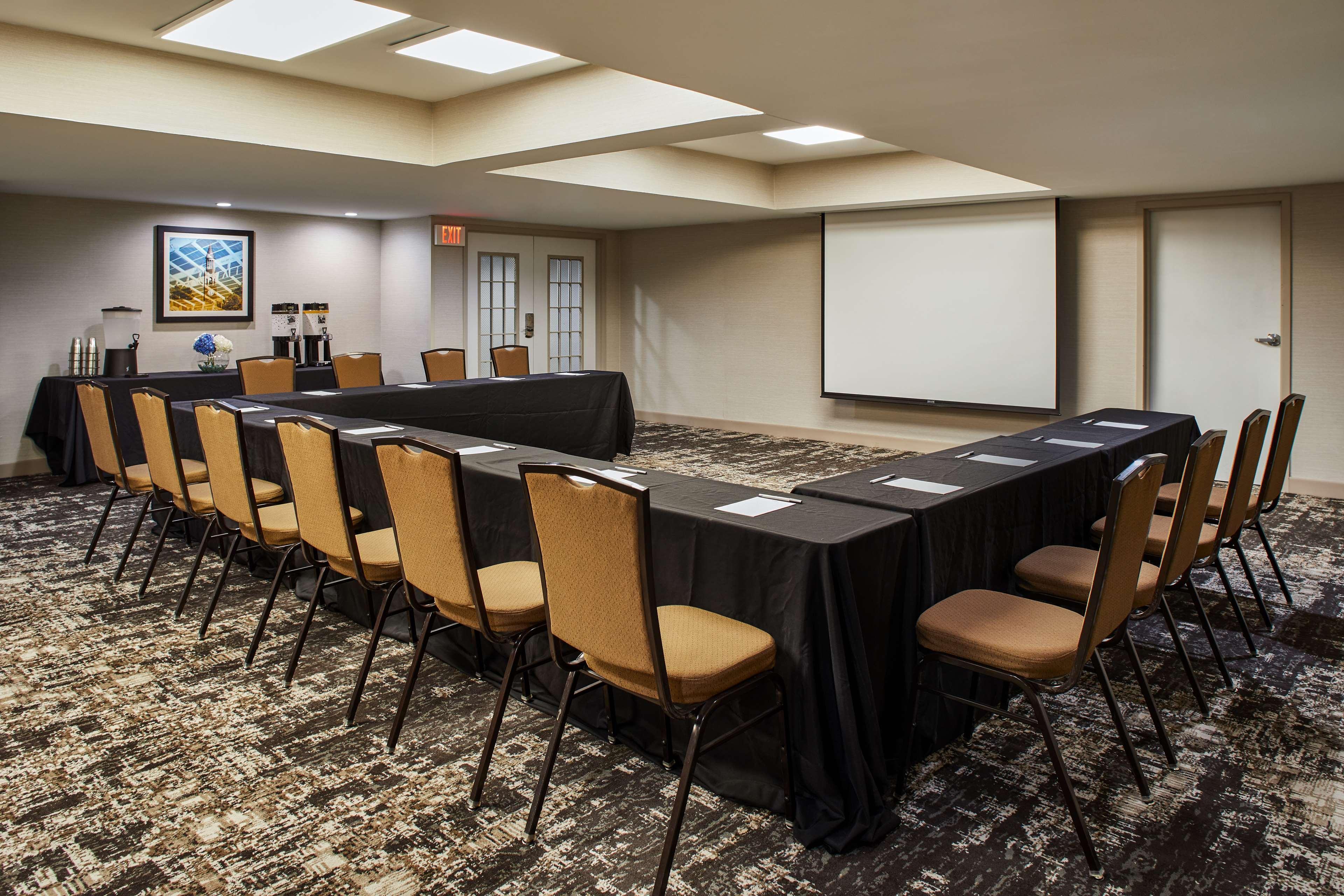 Hampton Inn & Suites Chapel Hill/Durham Dış mekan fotoğraf