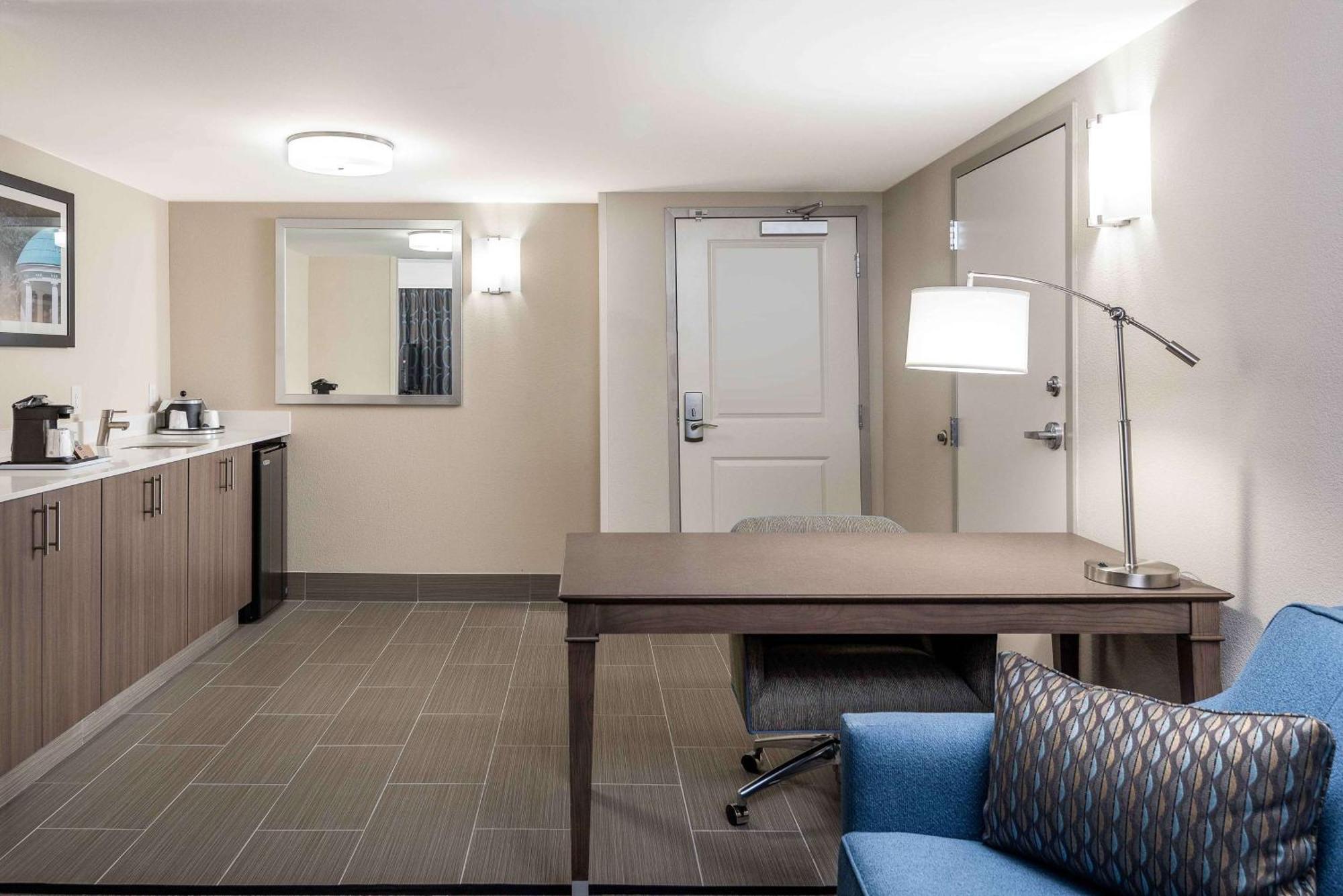 Hampton Inn & Suites Chapel Hill/Durham Dış mekan fotoğraf
