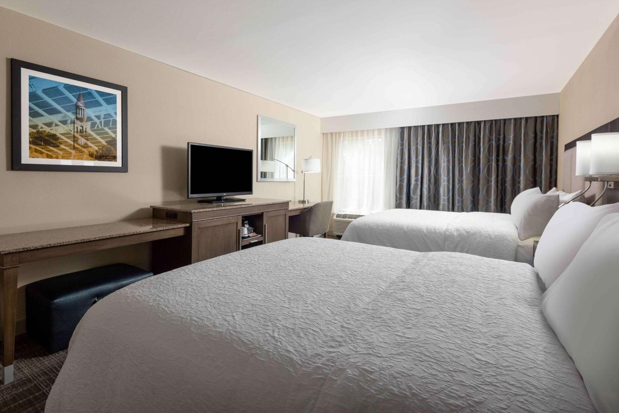Hampton Inn & Suites Chapel Hill/Durham Dış mekan fotoğraf