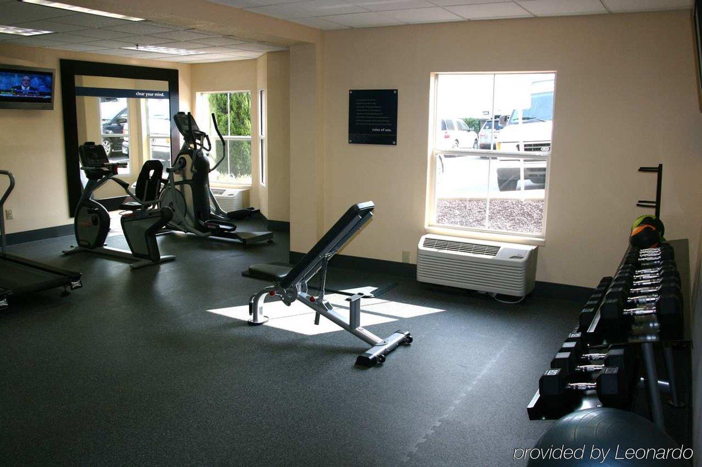 Hampton Inn & Suites Chapel Hill/Durham Konforlar fotoğraf