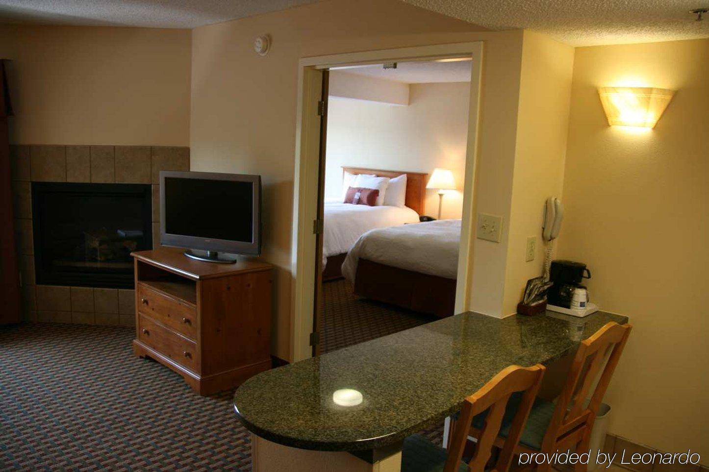 Hampton Inn & Suites Chapel Hill/Durham Oda fotoğraf